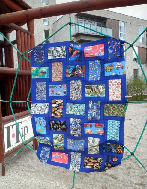 The quilt in the playground